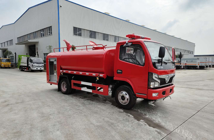 國(guó)六東風(fēng)4噸消防灑水車