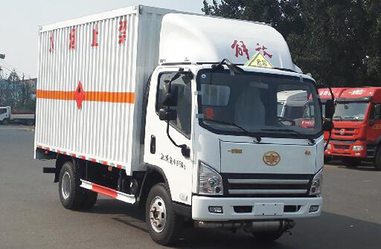 解放藍(lán)牌易燃?xì)怏w運輸車