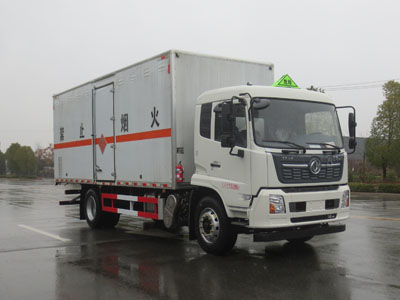國(guó)六東風(fēng)天錦爆破器材運(yùn)輸車
