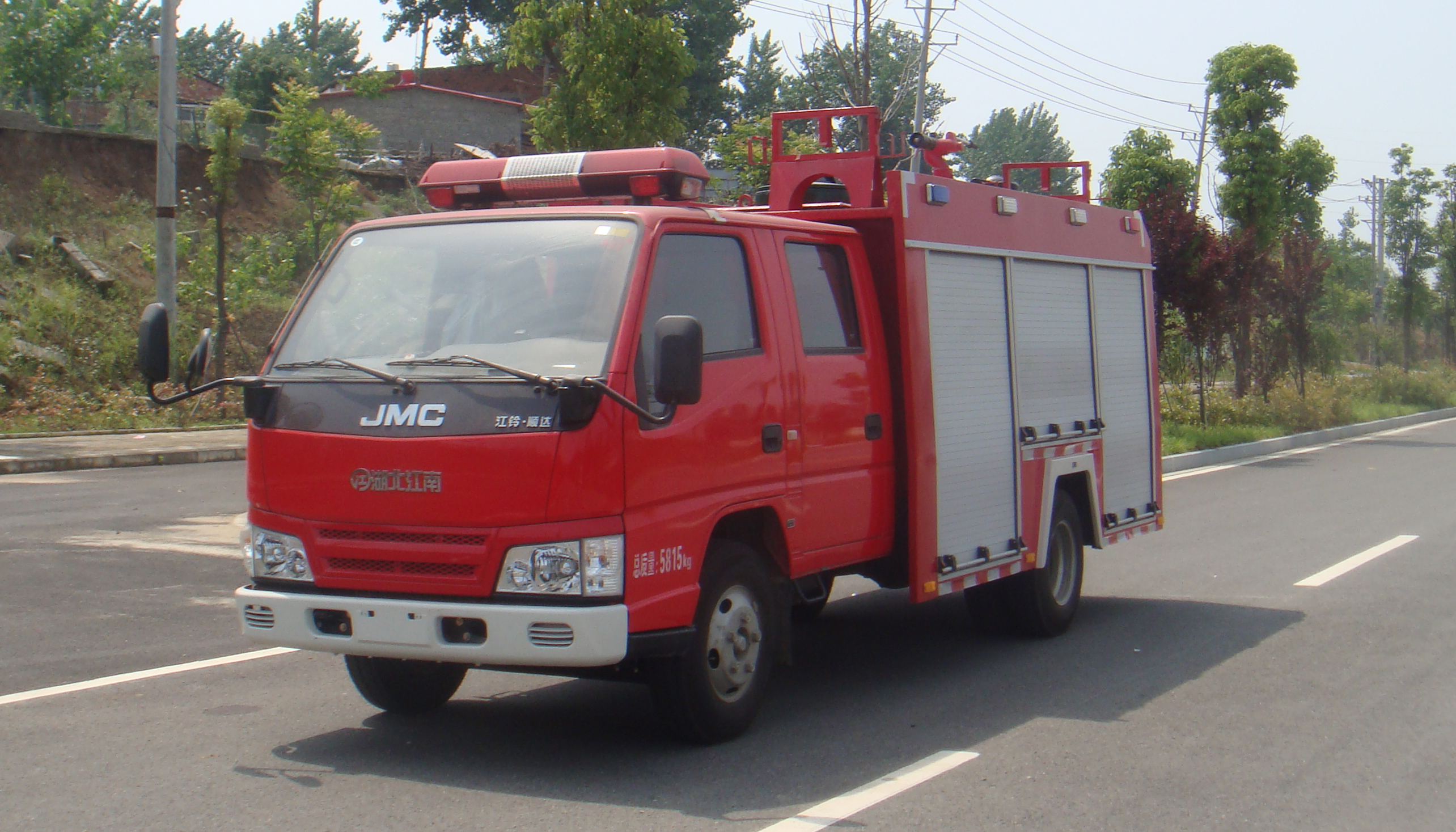 高空作業(yè)車的發(fā)展趨勢(shì)及特點(diǎn)